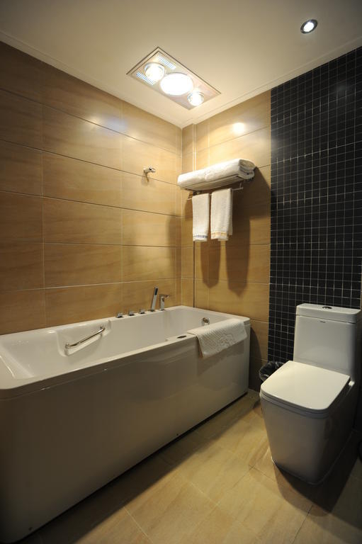 Wanrun International Resort Hotel In Tibet Xigaze Номер фото