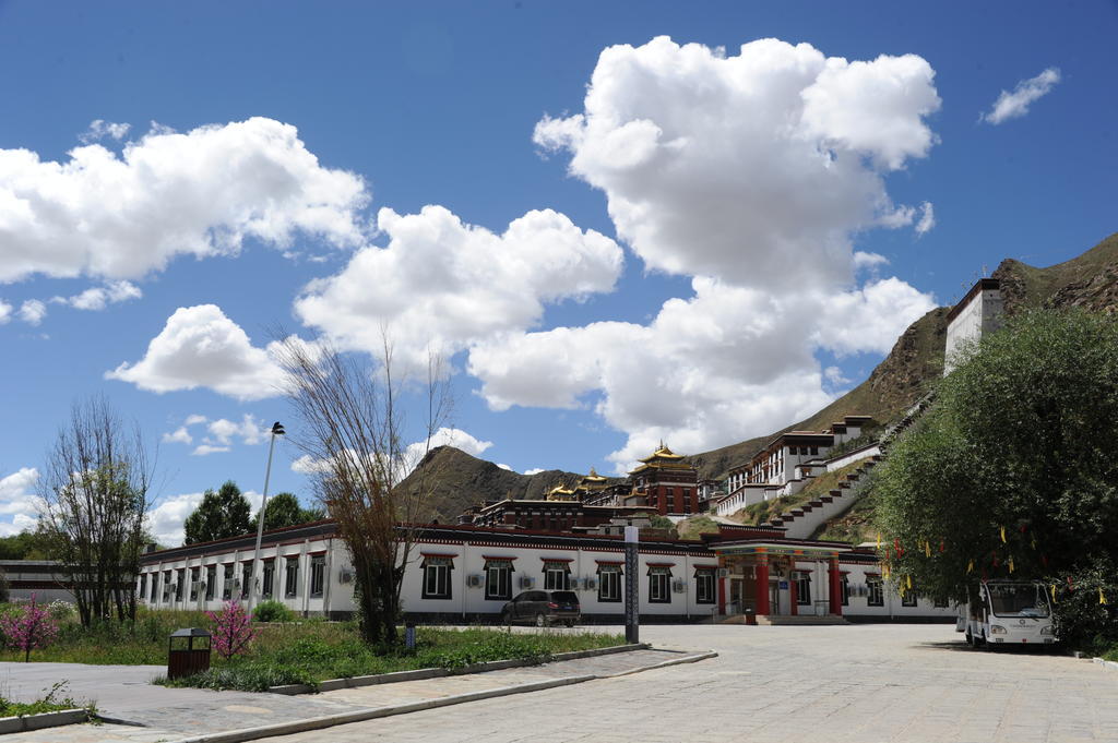 Wanrun International Resort Hotel In Tibet Xigaze Екстер'єр фото